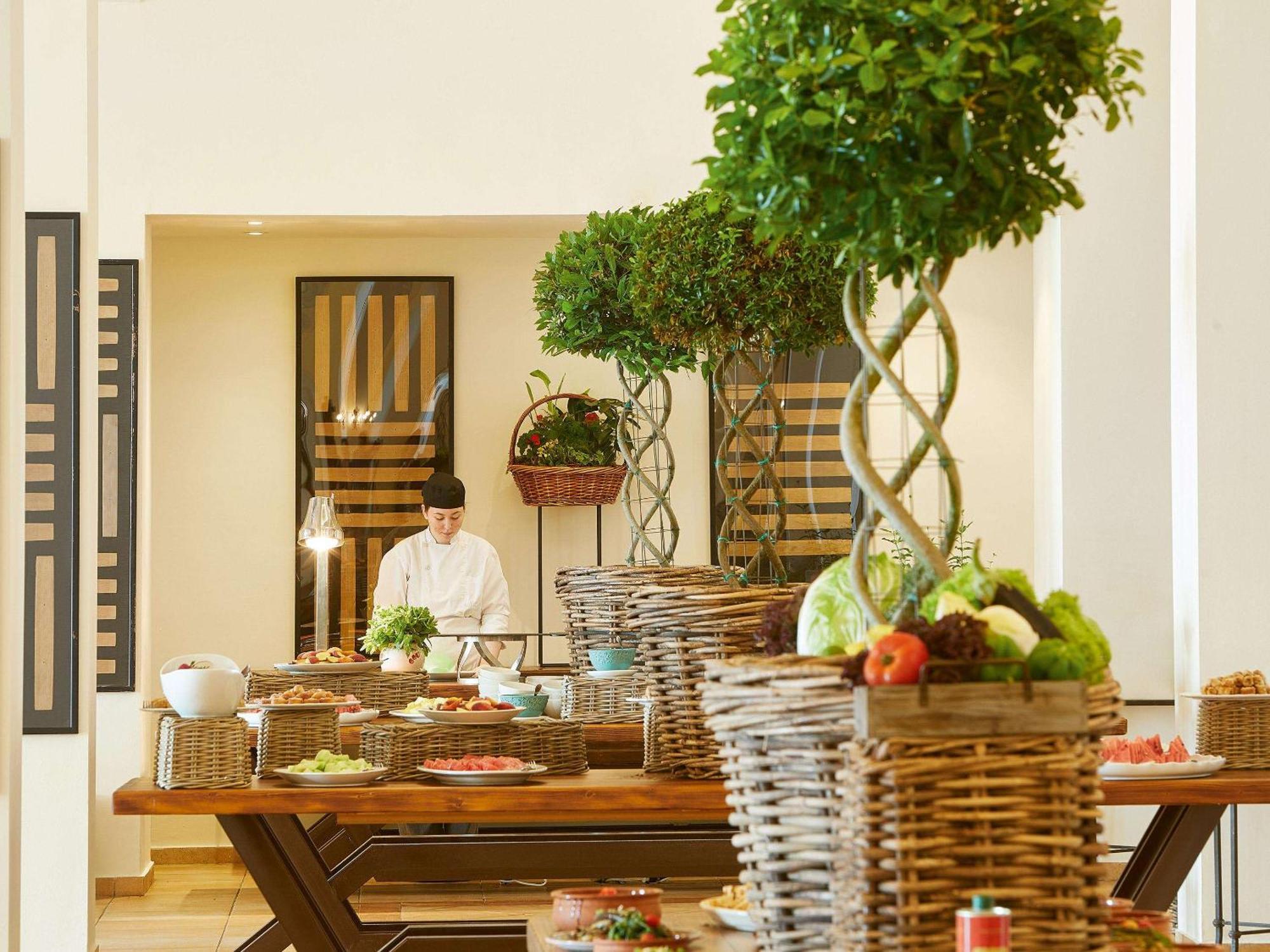 Grecotel Luxme Oasis At Riviera Olympia & Aqua Park Loutra Killinis Exterior photo